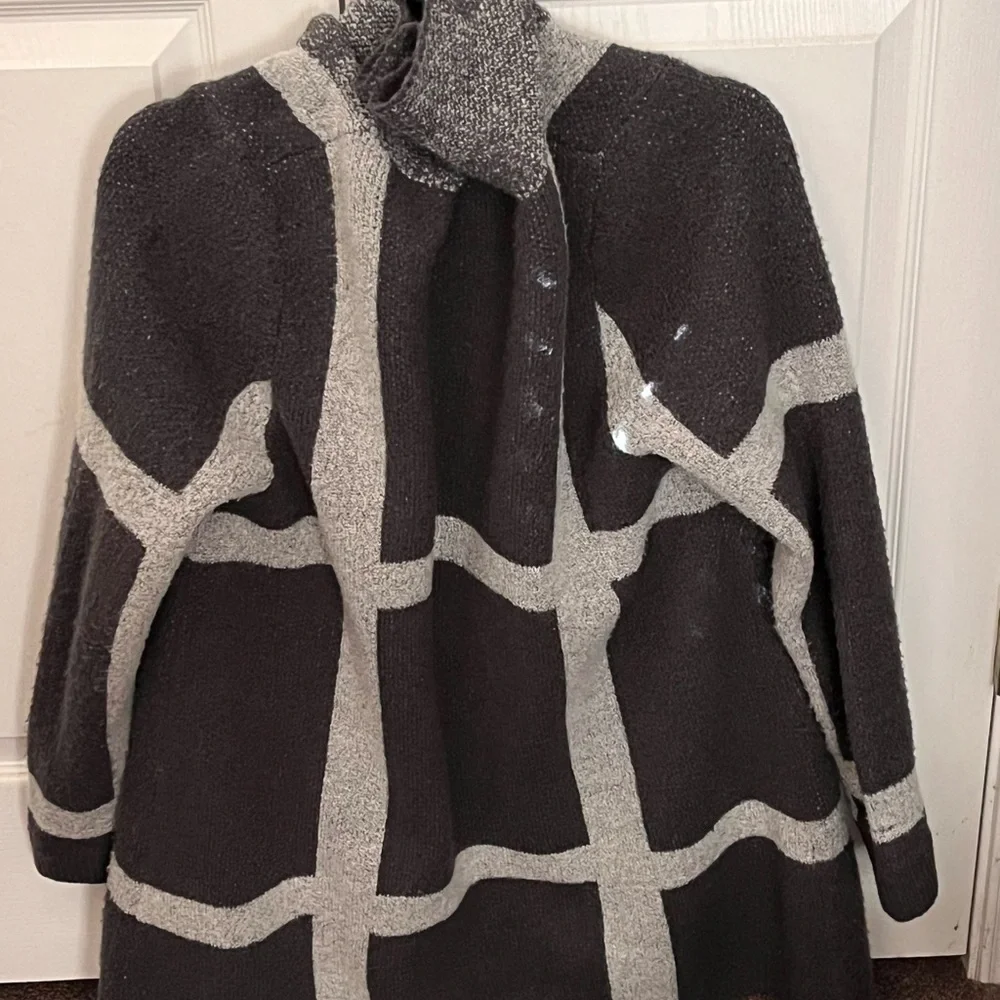 New Directions Black and Gray Women's Sweater - Picture 2 of 3